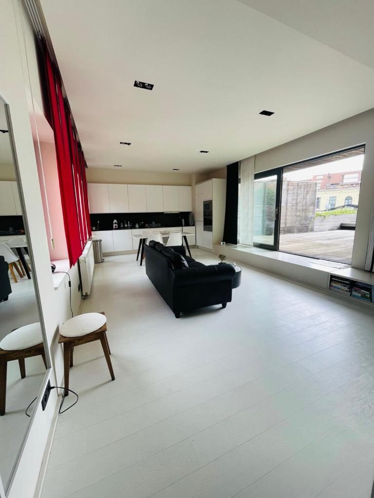 Down Town Penthouse With Private Parking Apartment Bruxelles Exterior foto